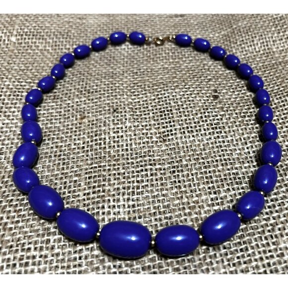 Vintage Purple Beaded Necklace with Clasp Eighties Costume Jewelry - Picture 5 of 10